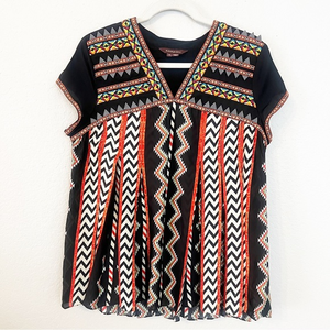 Ranna Gill Embroidered Pleated Top size‎ 4
